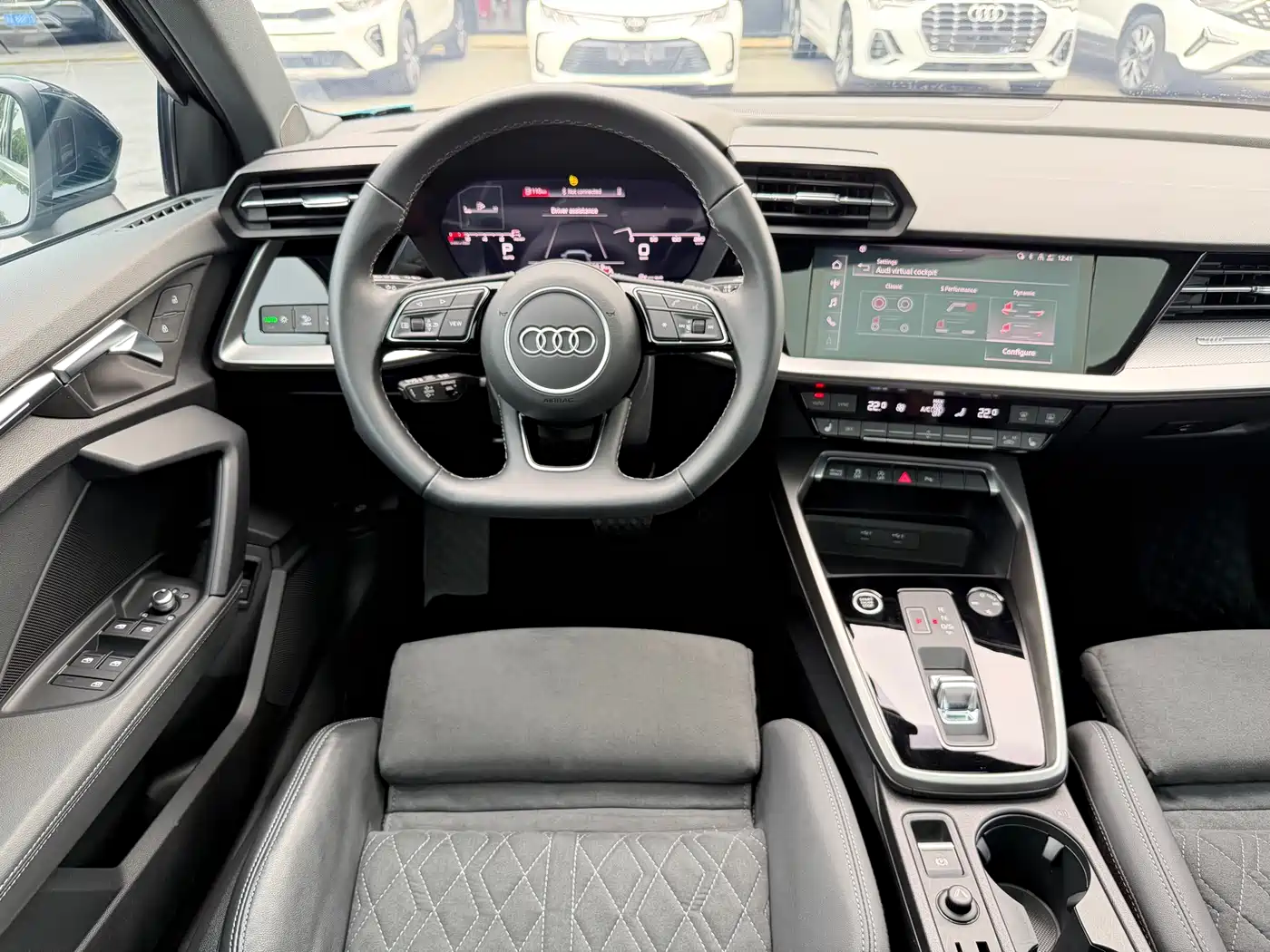 Audi A3 2022 Sportback 35 TFSI Luxury Sport фото 18