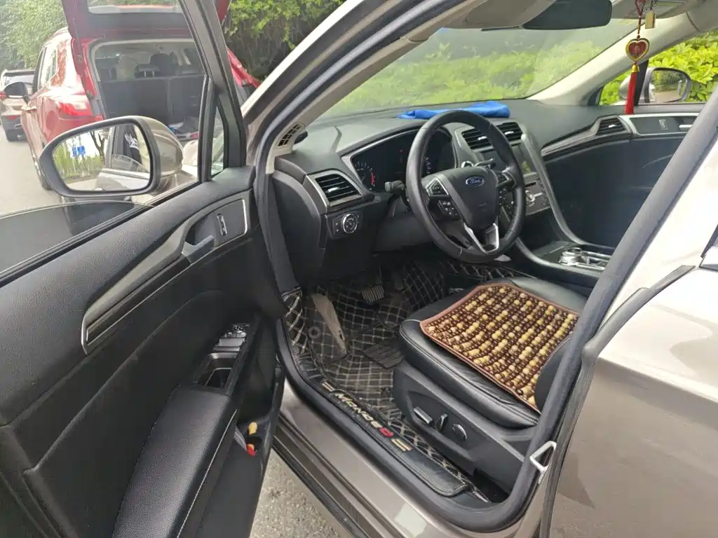 Photo 14 - Ford Mondeo