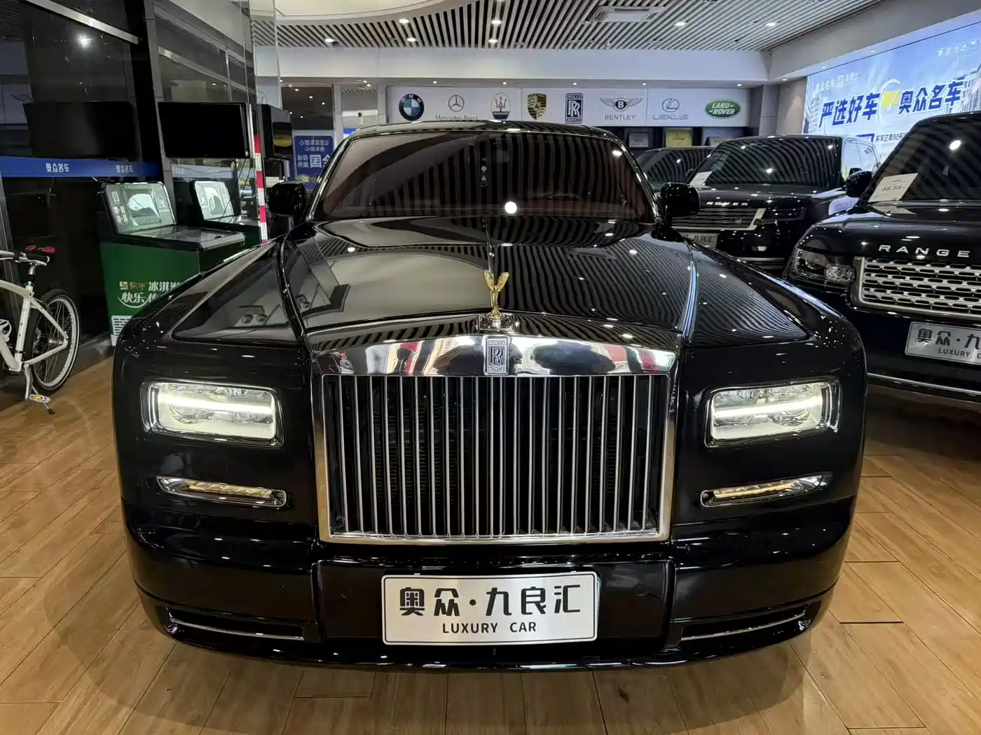 Rolls-Royce Phantom 2013 2013 6.7L Extended Wheelbase (EWB)