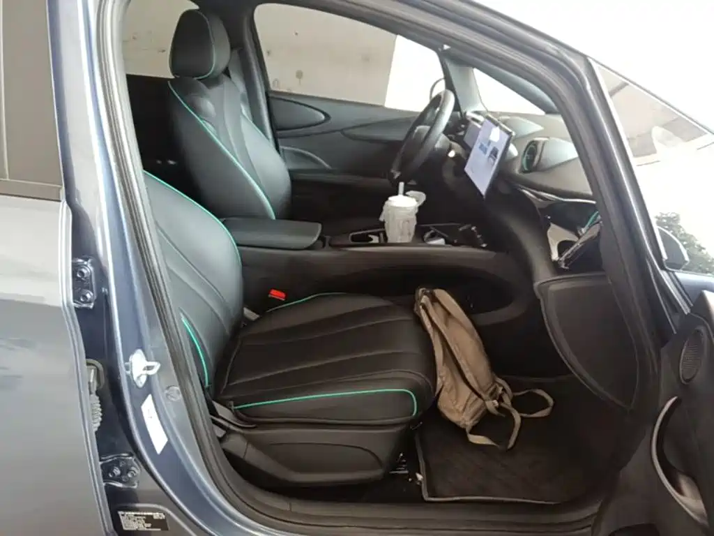 Фото 25 - BYD Dolphin