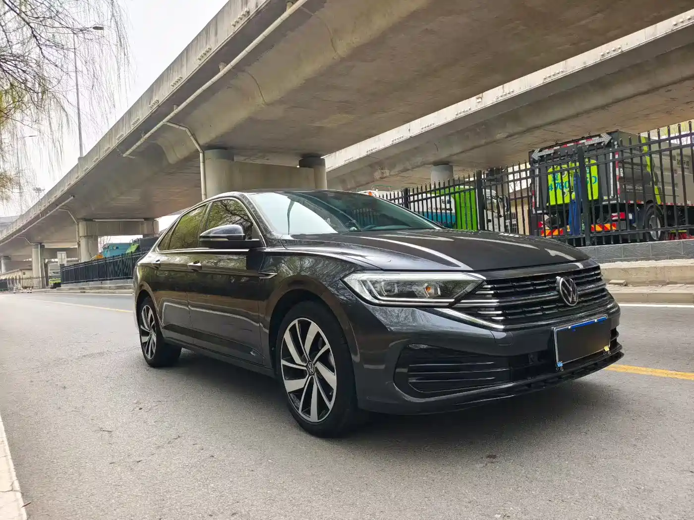 Volkswagen Sagitar 2024 300TSI DSG Surpass Edition фото 3