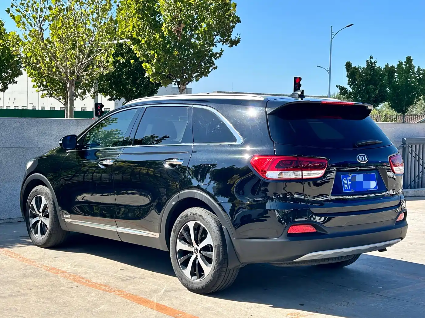 Kia Sorento 2016 2015 Sorento L 2.4L Gasoline 4WD Elite 7-Seater China V