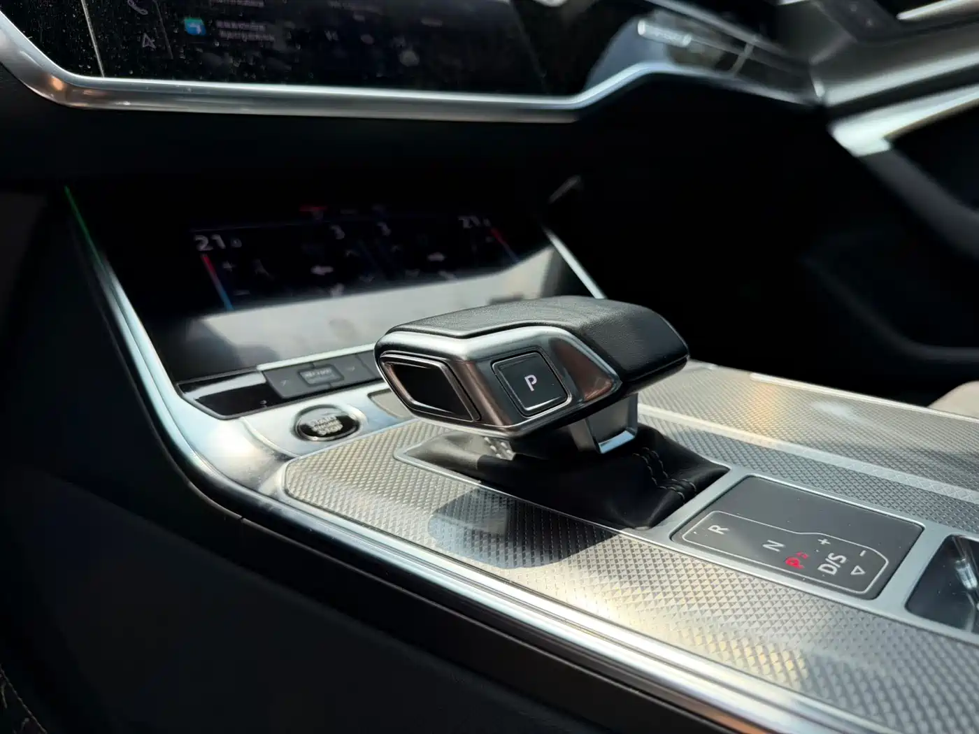 Audi A6L 2021 45 TFSI quattro Exclusive Sport фото 5