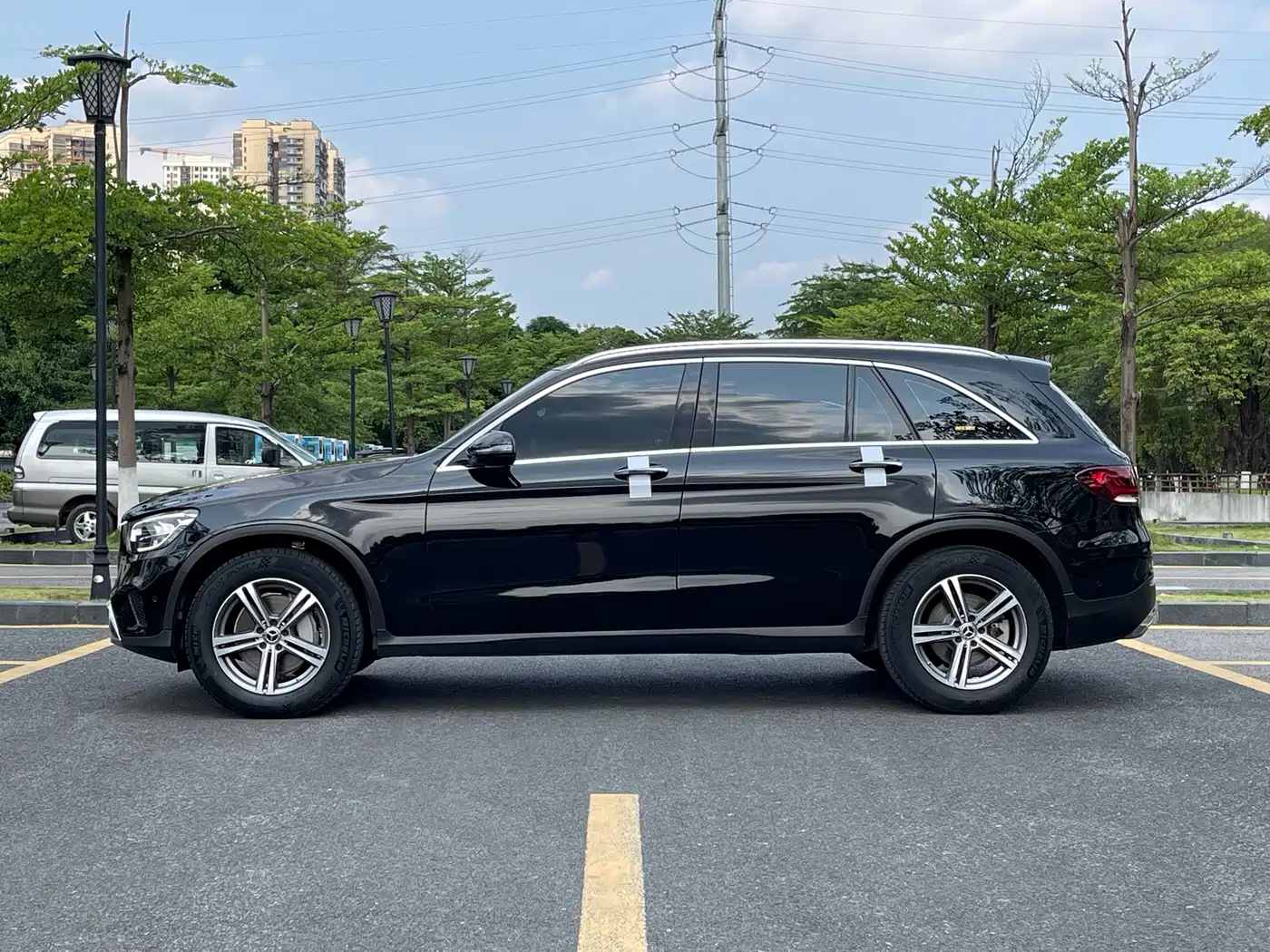 Mercedes-Benz GLC 2021 GLC 260 L 4MATIC Sporty фото 7
