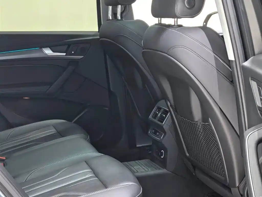 Audi Q5L 2022 40T Luxury Dynamic фото 18