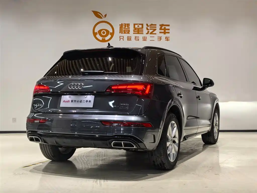 Audi Q5L 2022 40T Luxury Dynamic фото 5