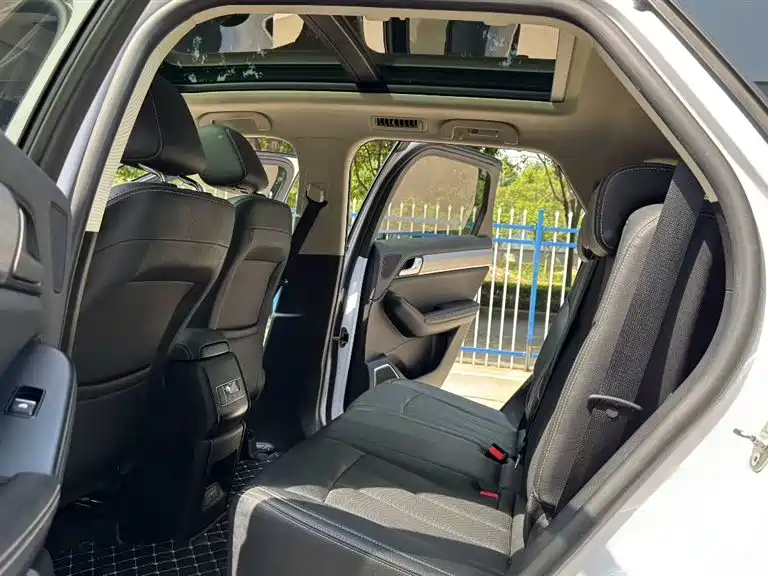 BYD Tang 2018 2.0T Automatic Smart Connection Noble Edition 7-Seater China V фото 17