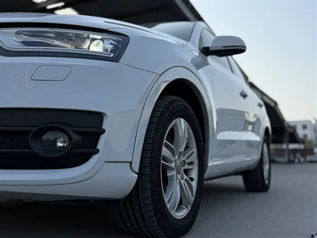 Audi Q3 2015 35 TFSI Millionth Anniversary Comfort фото 22