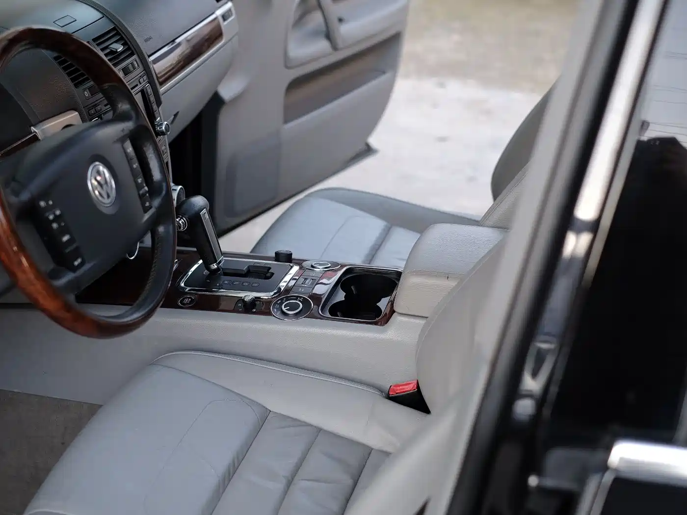 Volkswagen Touareg 2007 3.6L Luxury фото 22