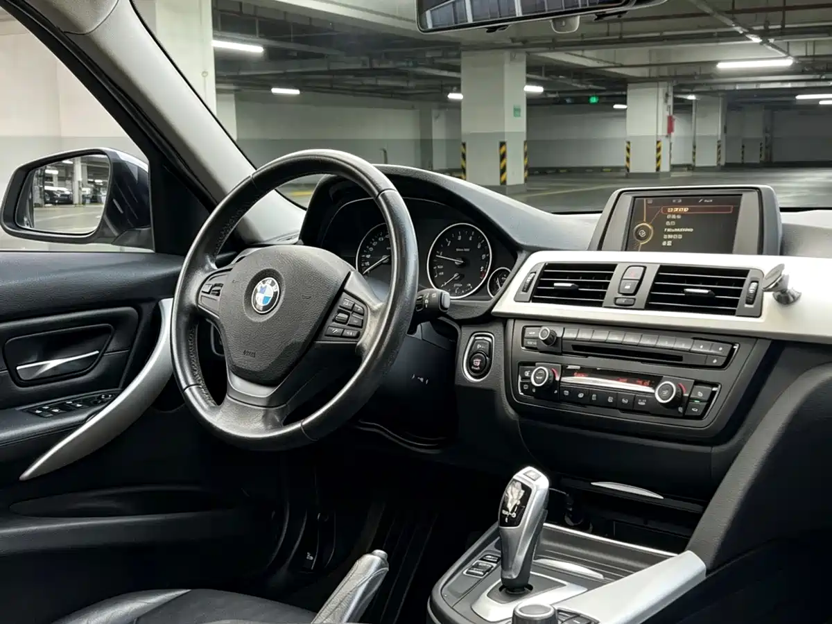 BMW 3 Series 2013 320i Fashion фото 10
