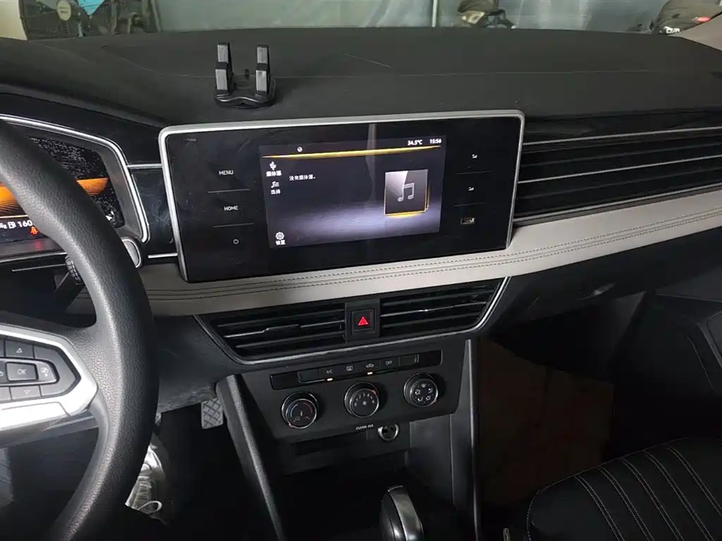 Volkswagen Tiguan L 2022 330TSI Automatic 2WD Comfort Edition фото 20