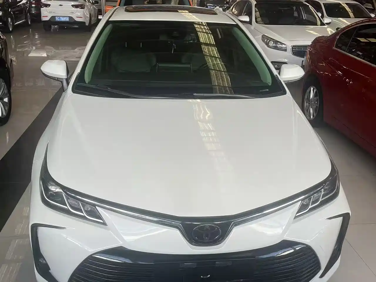 Toyota Corolla 2019 1.2T S-CVT GL-i Luxury Edition фото 2