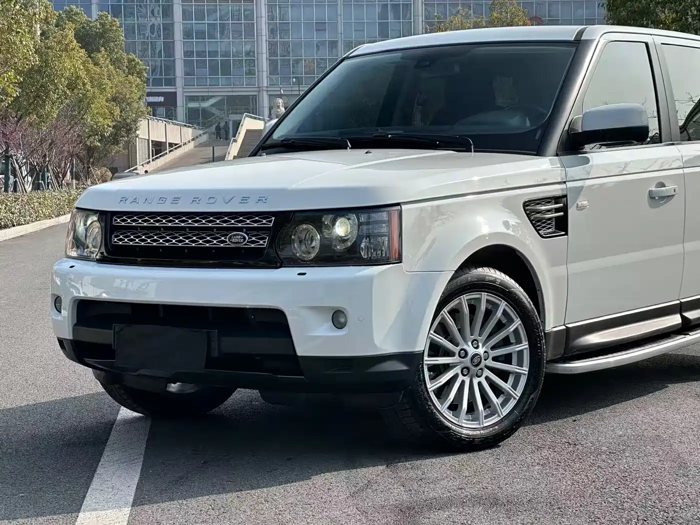 Land Rover Range Rover Sport 2013 3.0 TDV6 Black Label Limited Edition фото 10