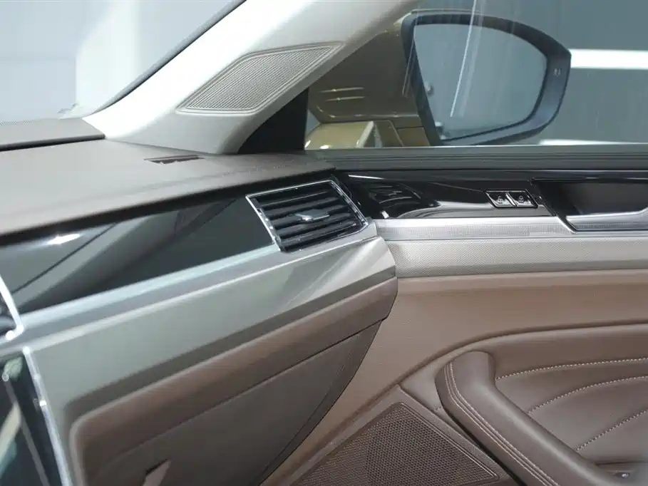 Volkswagen Phideon 2021 380TSI Luxury Edition фото 20