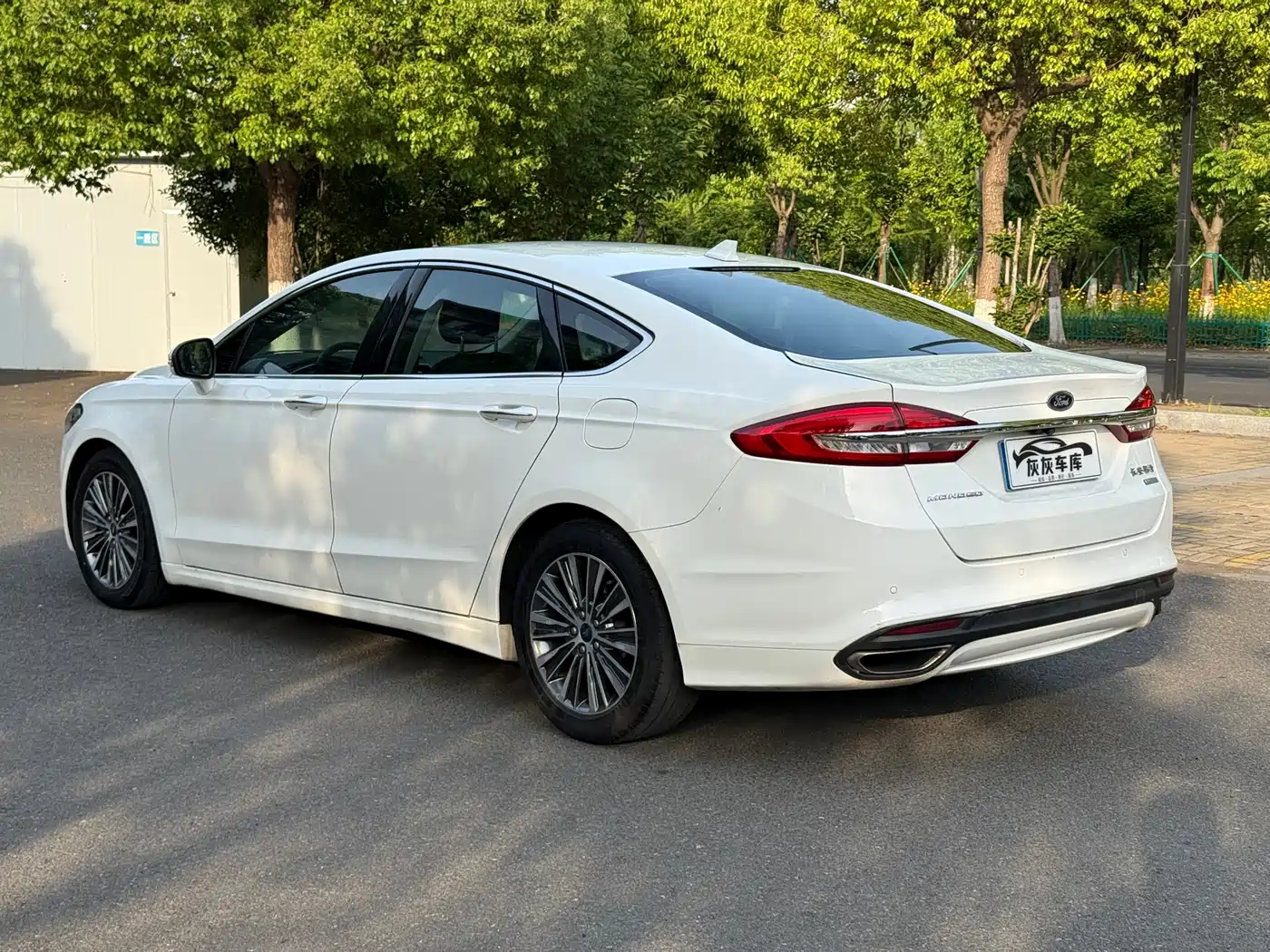 FORD MONDEO