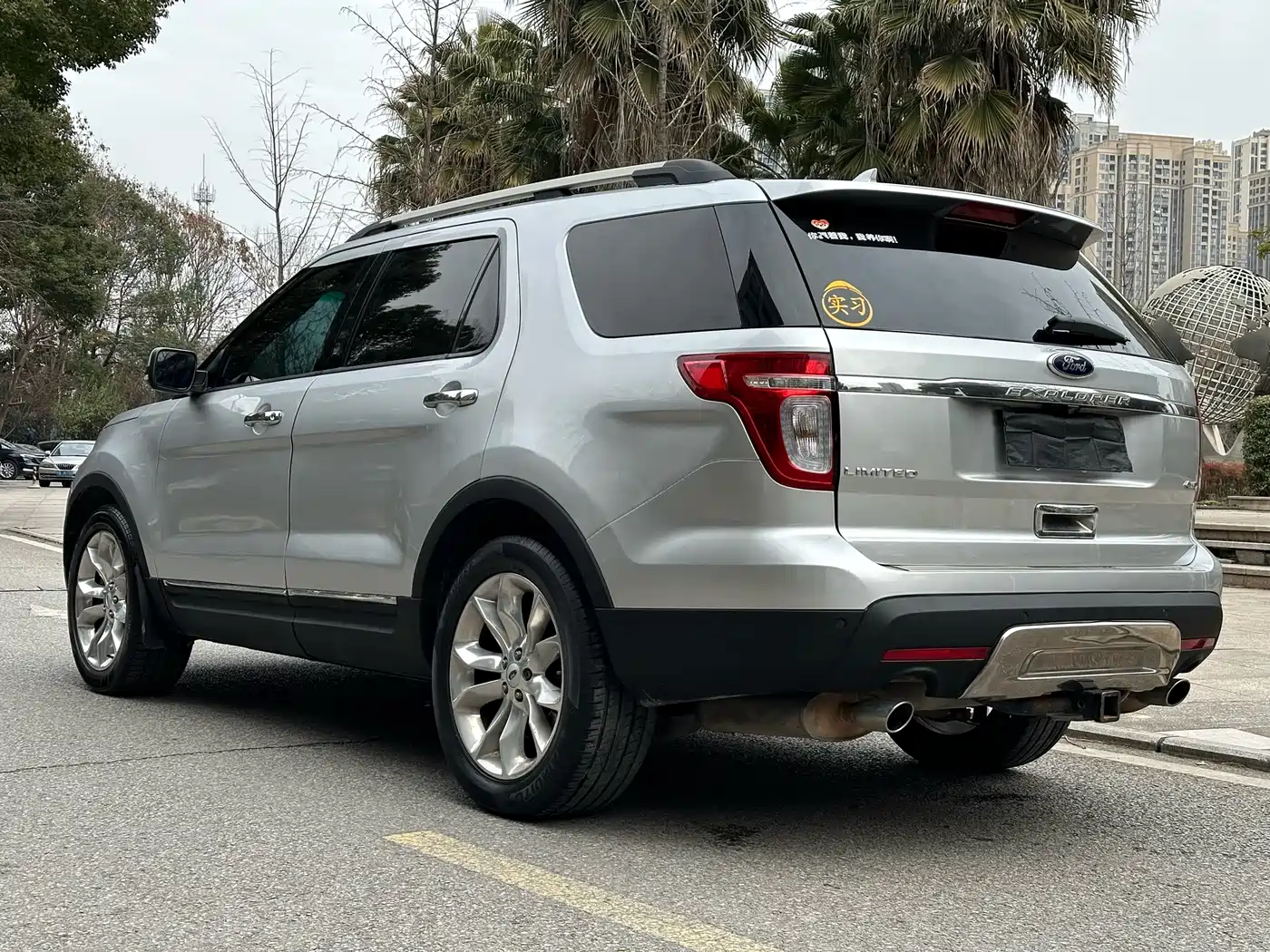 Ford Explorer (Import) 2013 2013 3.5L Premium Edition