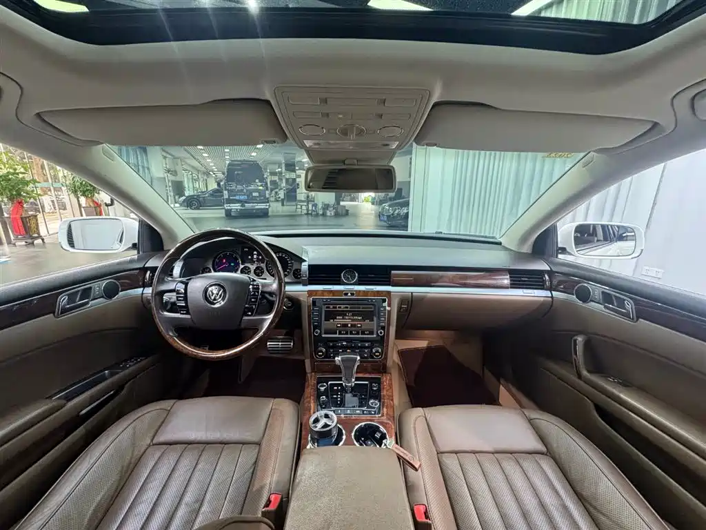 Volkswagen Phaeton 2012 3.0L Executive фото 6