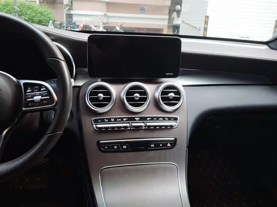Mercedes-Benz GLC 2021 GLC 260 L 4MATIC Luxury фото 13