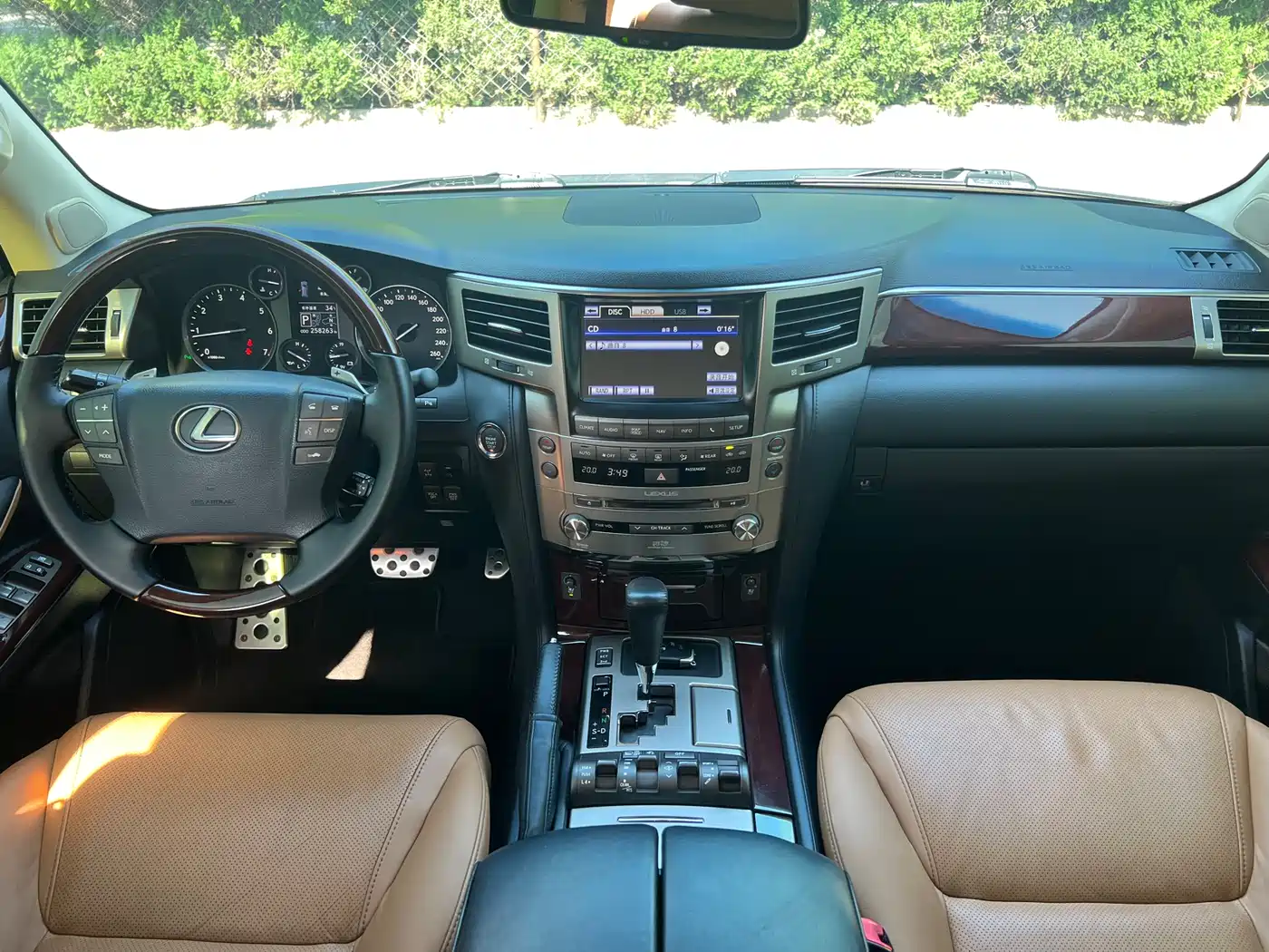 Lexus LX фото 17