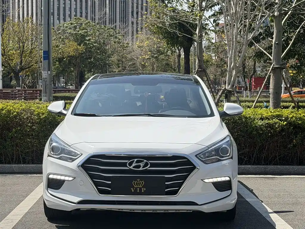 Hyundai Mistra 2019 1.8L Automatic DLX Premium China VI фото 2