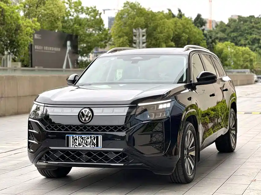 VOLKSWAGEN TOURANG 2025