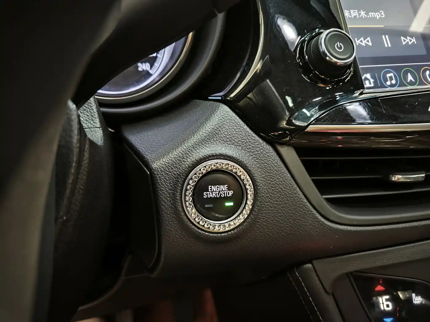 Buick Envision Plus 2020 20T FWD Elite фото 27