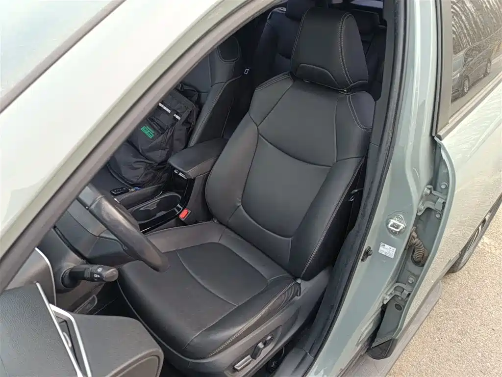 Toyota Corolla Cross 2022 2.0L Flagship Edition фото 15