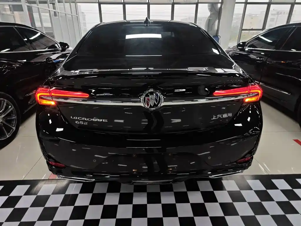 Buick LaCrosse 2022 652T Luxury фото 6