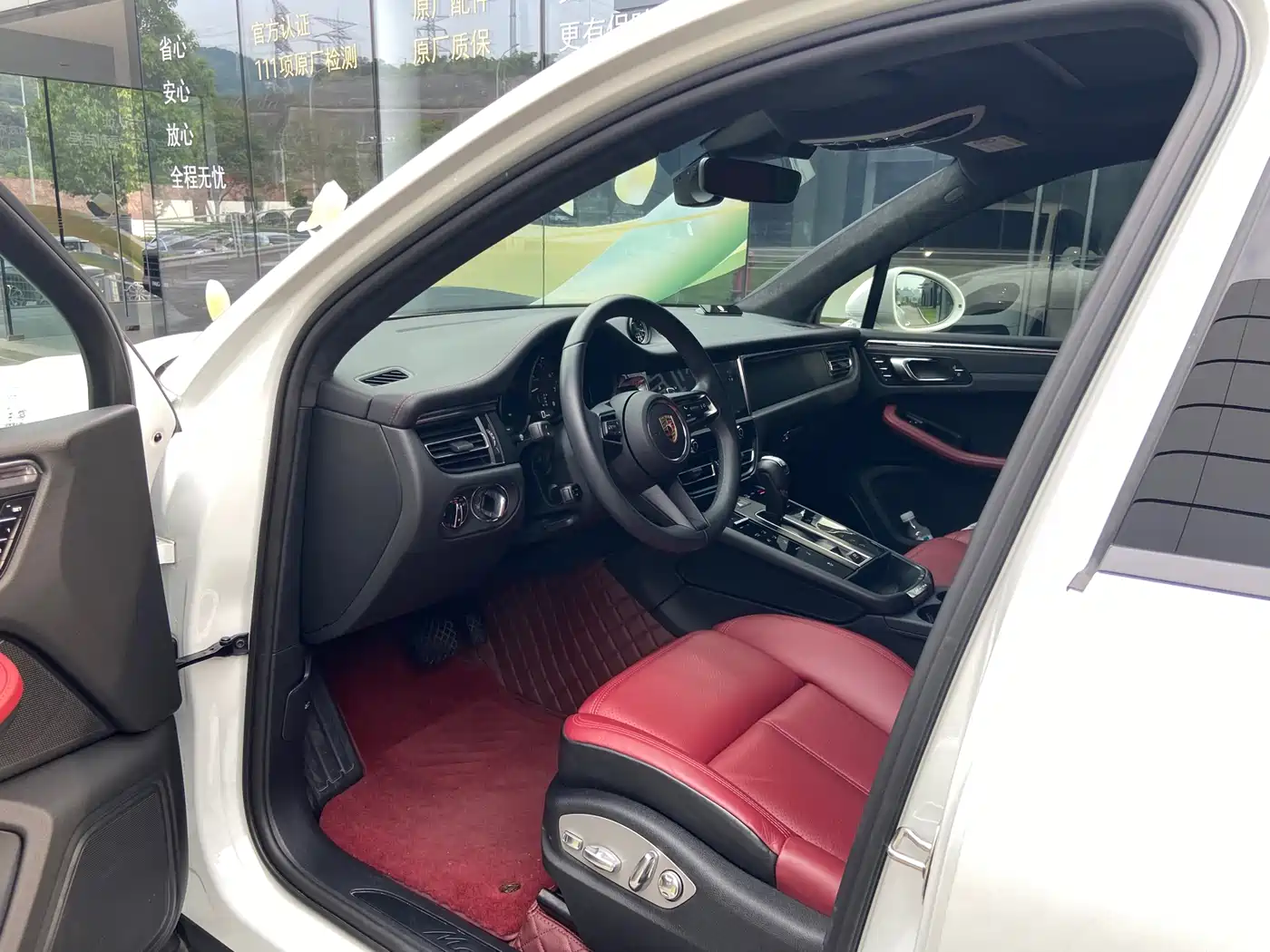 Porsche Macan 2024 Macan 2.0T фото 4