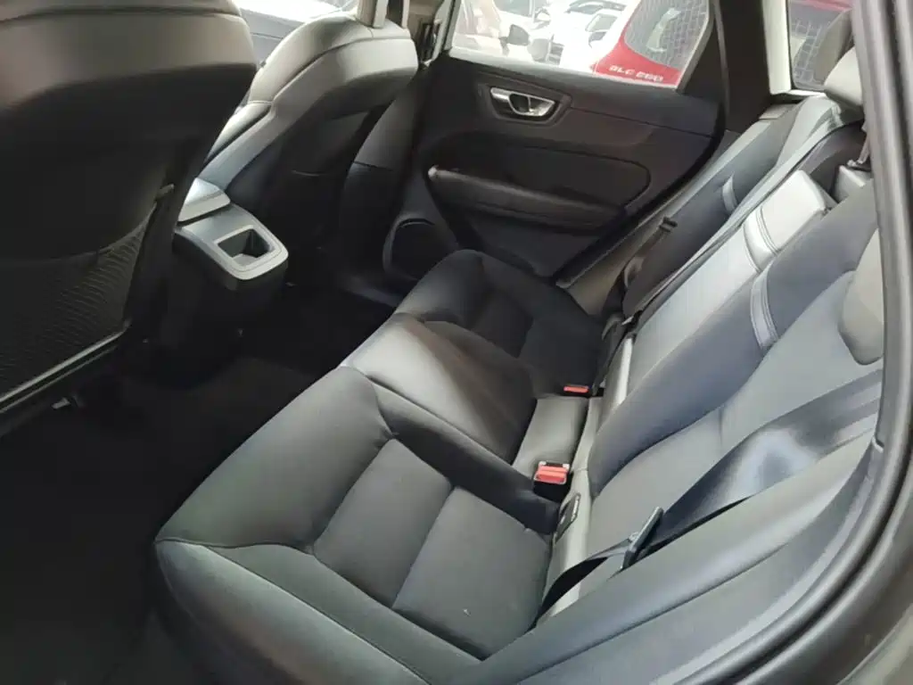 Photo 17 - Volvo XC60