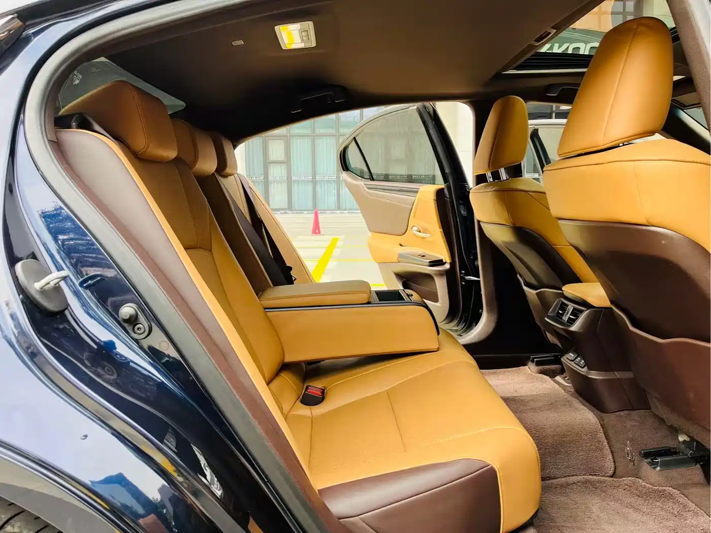 Lexus ES 2020 200 Excellence фото 21