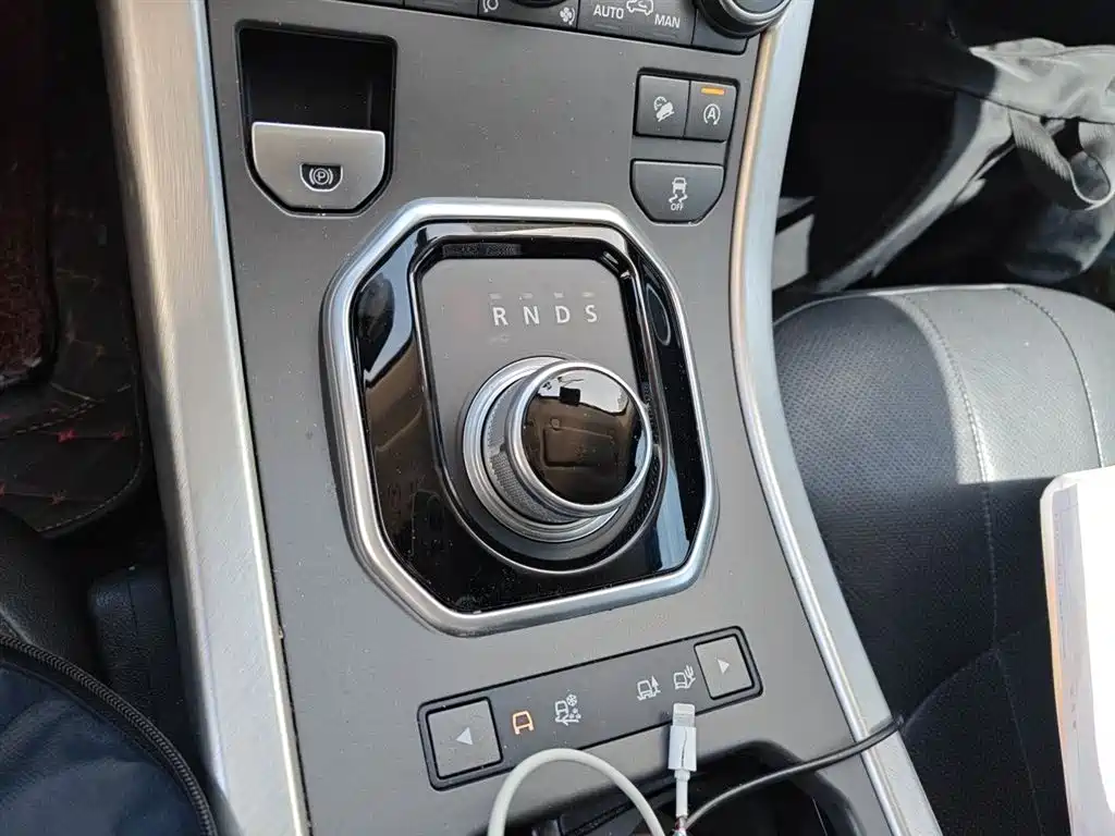 Land Rover Range Rover Evoque 2016 2.0T SE PLUS ZhiXiang фото 7