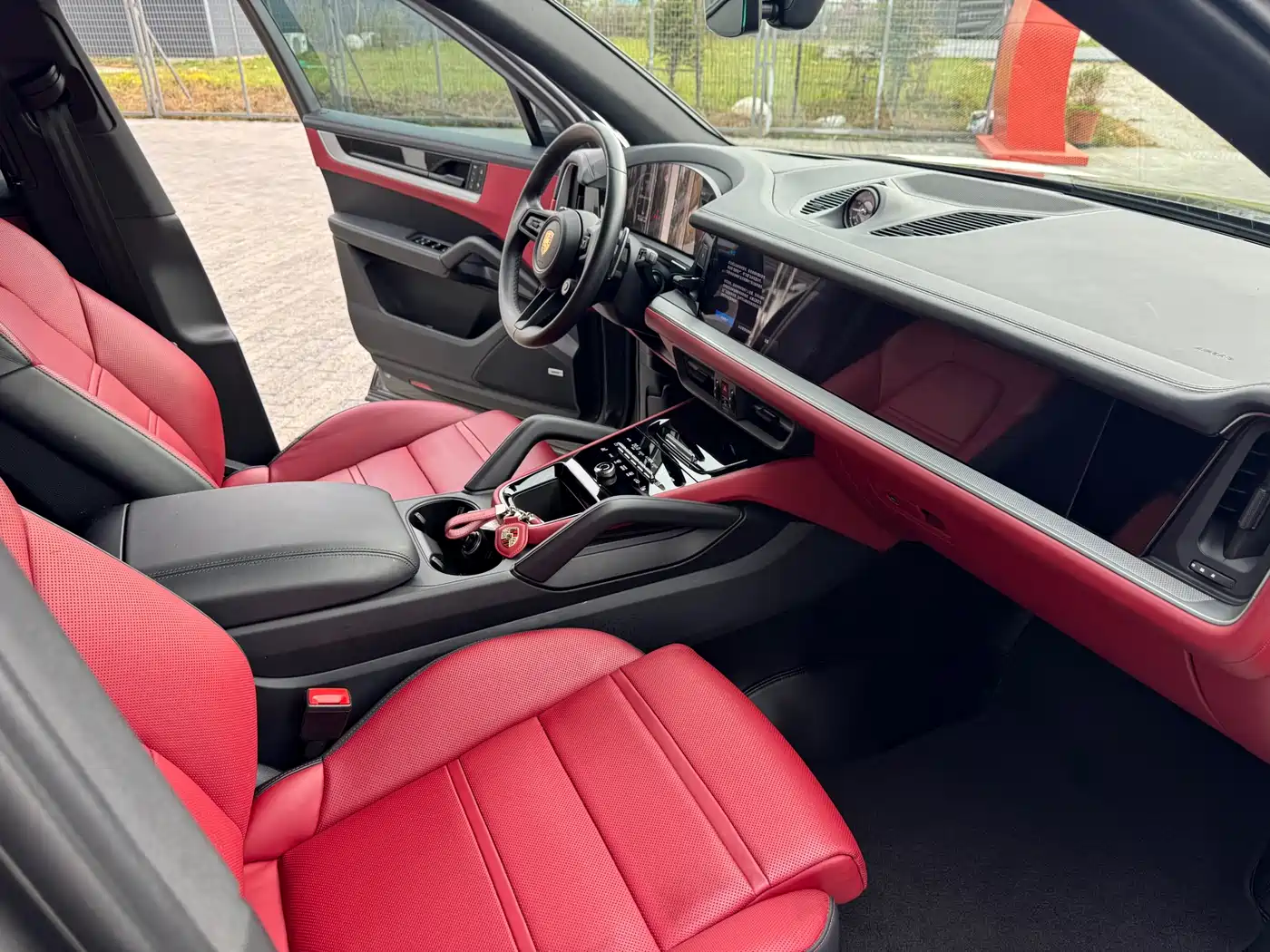 Porsche Cayenne New Energy 2024 Cayenne E-Hybrid 2.0T фото 7