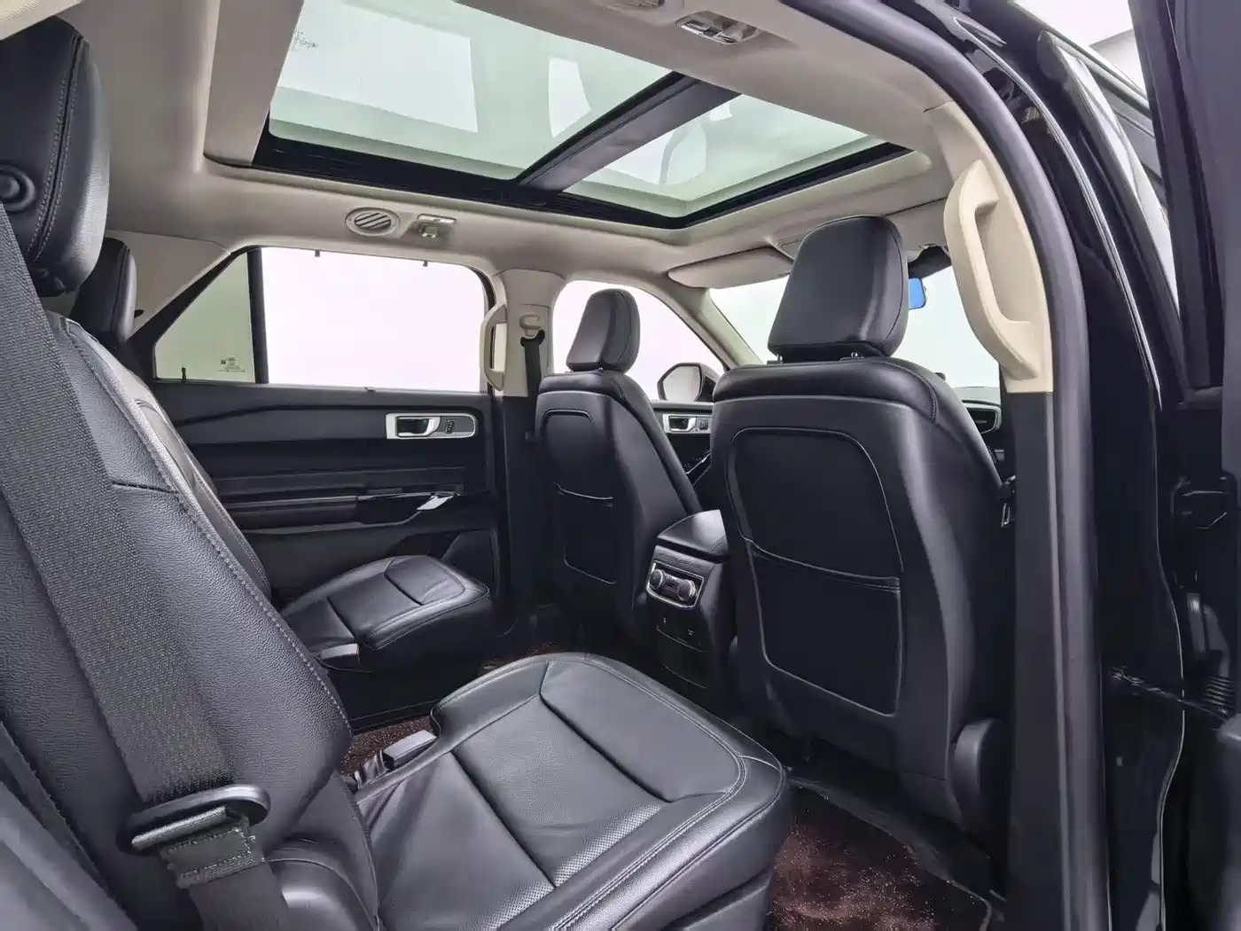 Ford Explorer 2020 2020 EcoBoost 285 AWD Titanium Edition 6-Seater