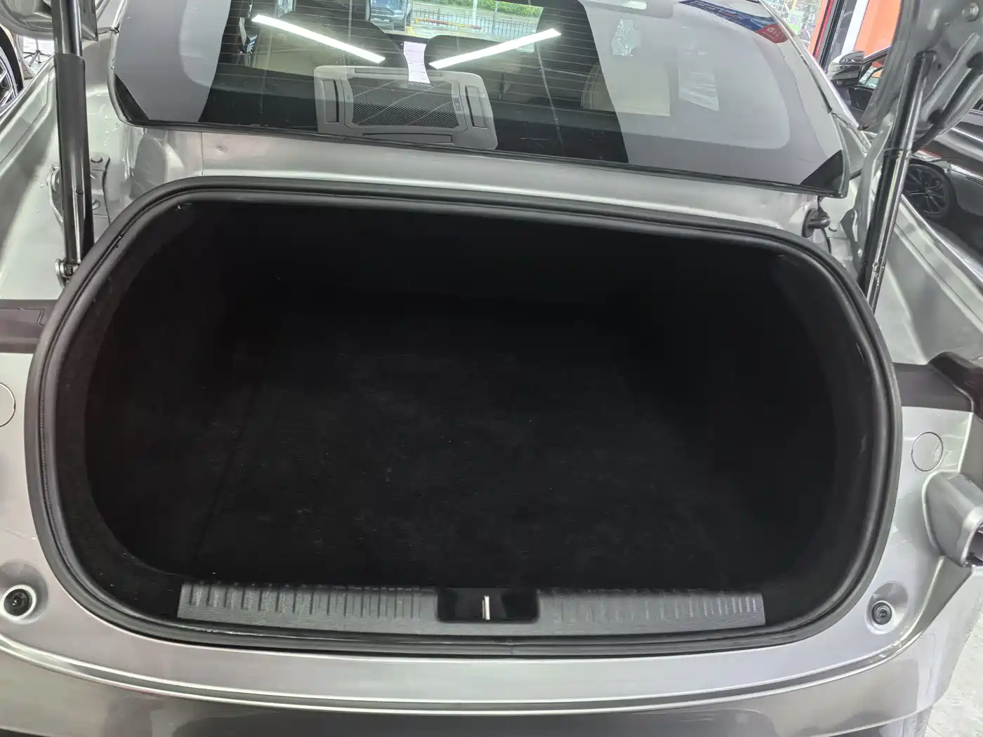 XIAOPENG P7