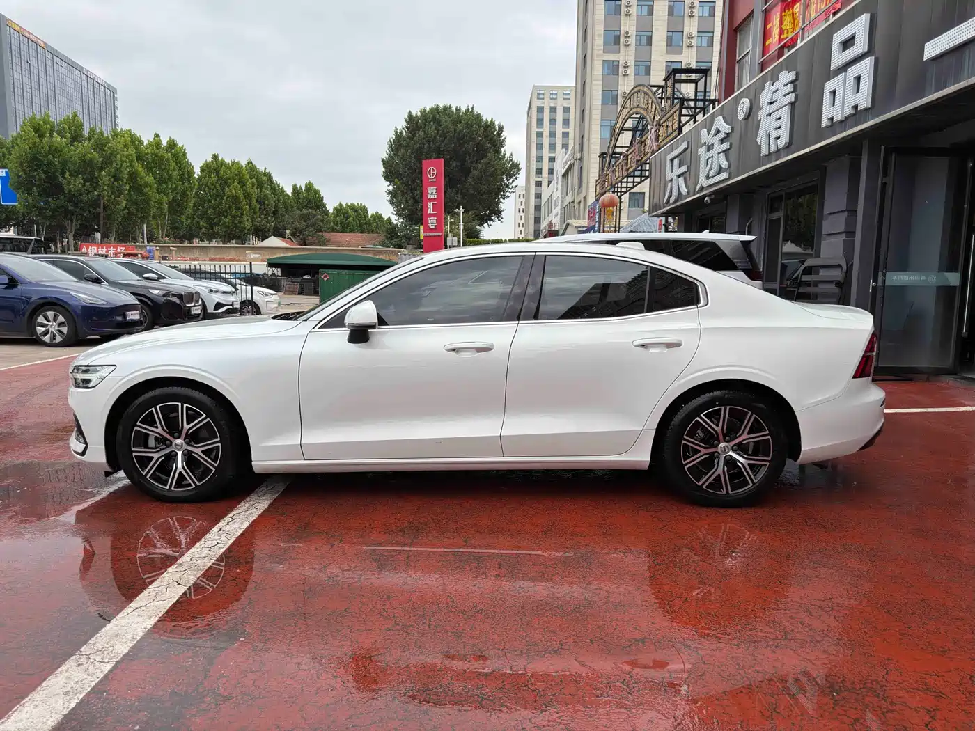 Volvo S60 2024 2024 B4 Elegance Luxury Edition