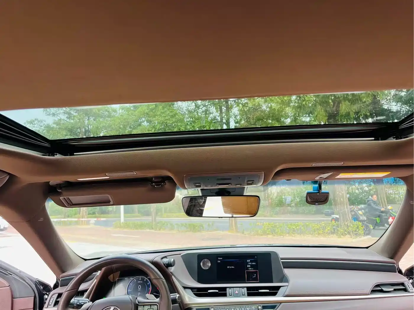 Lexus ES 2020 200 Excellence фото 25