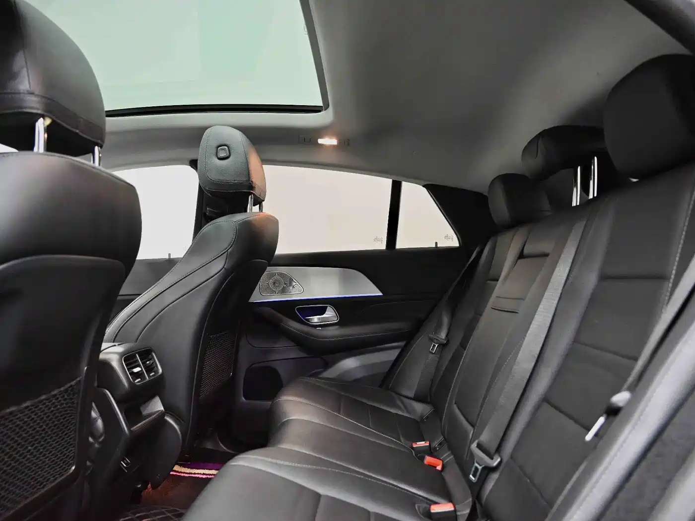 Mercedes-Benz GLE Coupe 2022 GLE 350 4MATIC Coupe SUV Fashion фото 12