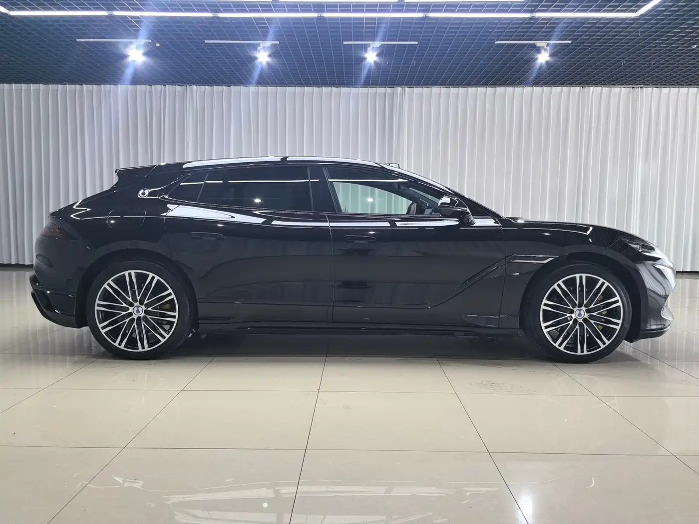 2026 Denza Z9GT