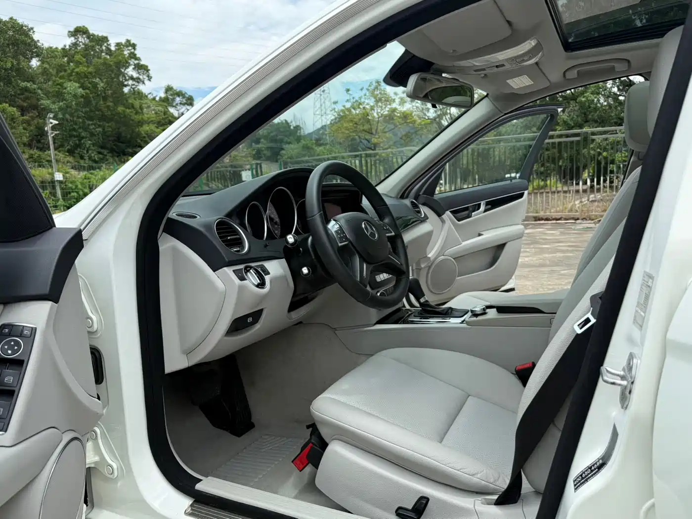 Mercedes-Benz C-Class 2013 C 180 Classic Grand Edition фото 5