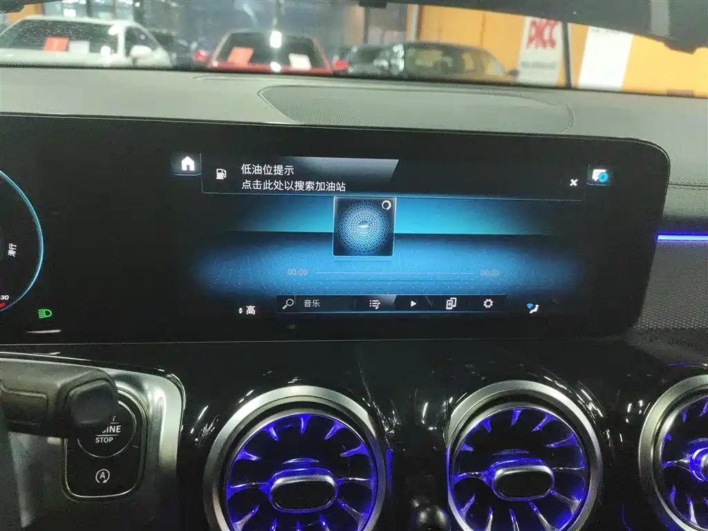 Mercedes-Benz GLB 2022 Facelift II GLB 200 Dynamic фото 13