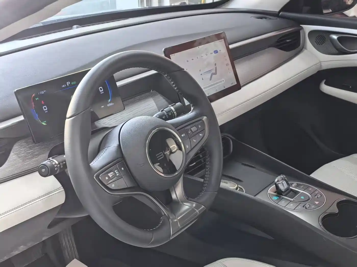 BYD Hai Bao 05 DM-i 2025 DM-i Smart Drive Edition 55KM Luxury фото 9