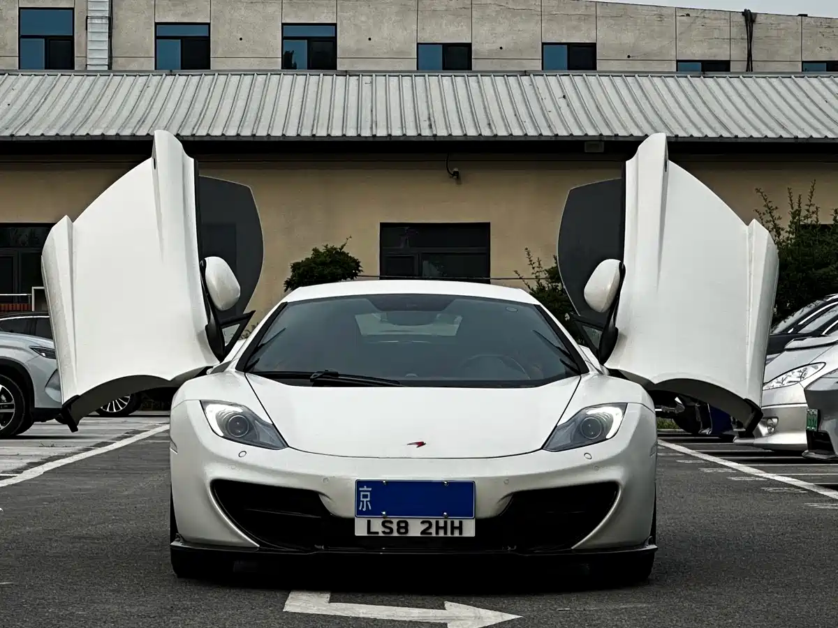 McLaren 12C 2014 2013 3.8T COUPE