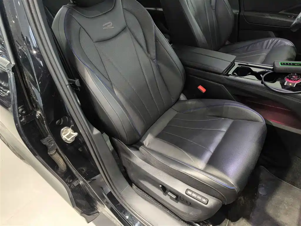 Volkswagen Tiguan L 2024 PRO 330TSI 2WD R-Line Smart Edition фото 25