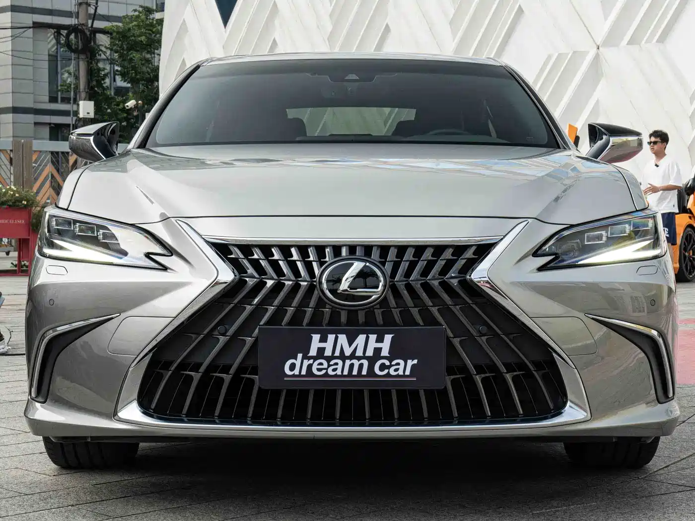 Lexus ES 2022 300h Ultimate Edition фото 2