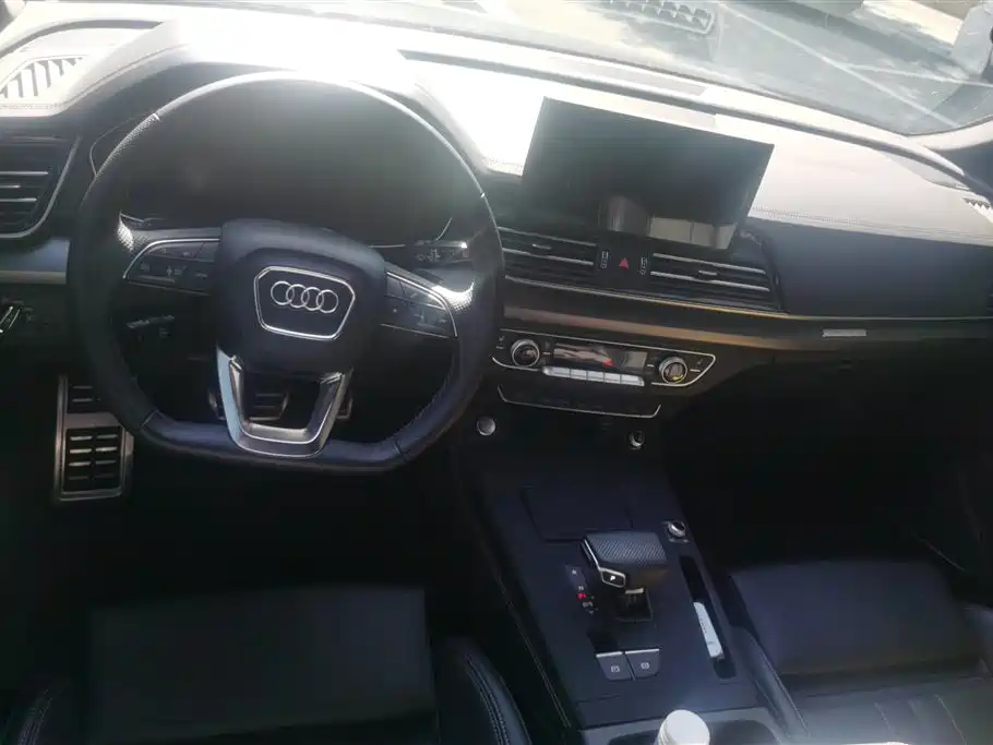 Audi Q5L 2025 45 TFSI Luxury Dynamic фото 11