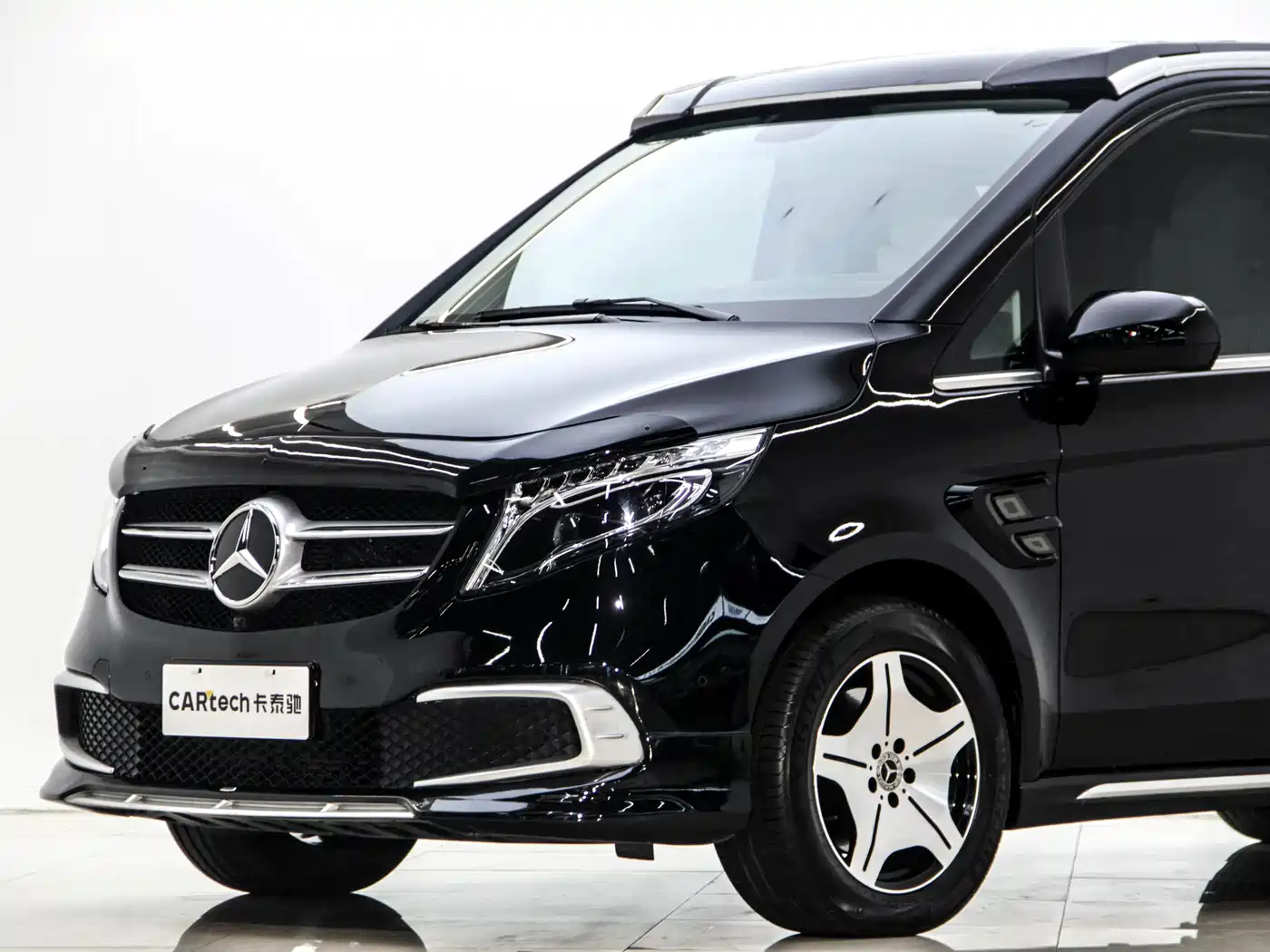 Mercedes-Benz Vito 2023 2.0T Business 7-Seater фото 30