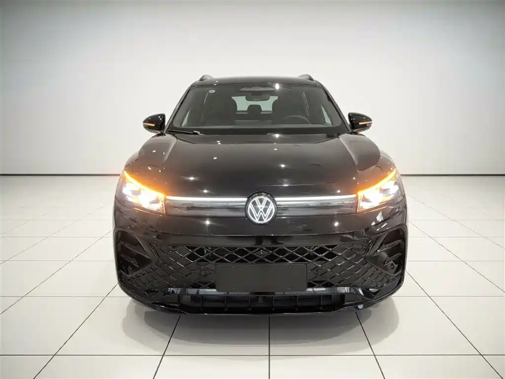 Volkswagen Tiguan L 2024 PRO 330TSI 2WD R-Line Smart Edition фото 3