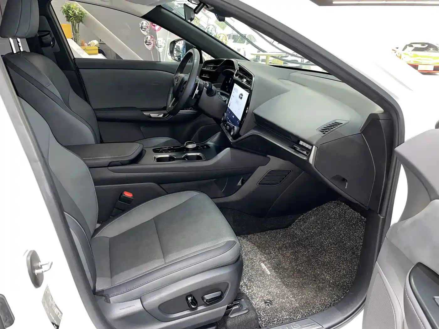 Lexus RZ 2023 2023 450e 4WD Deluxe