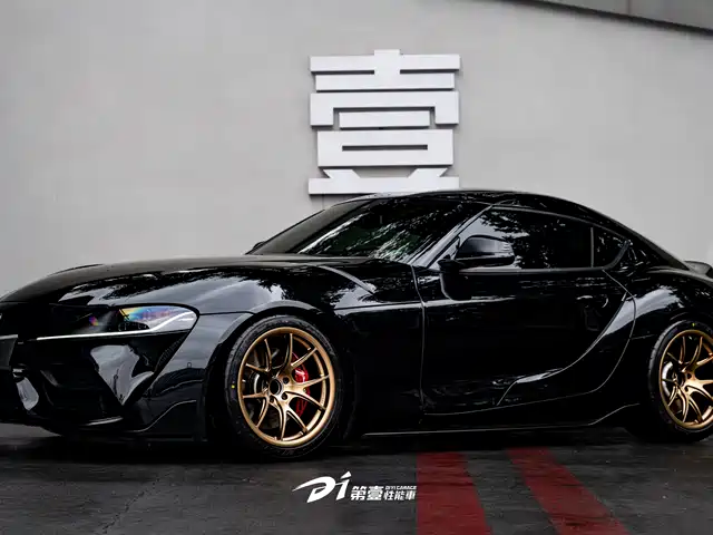 TOYOTA SUPRA